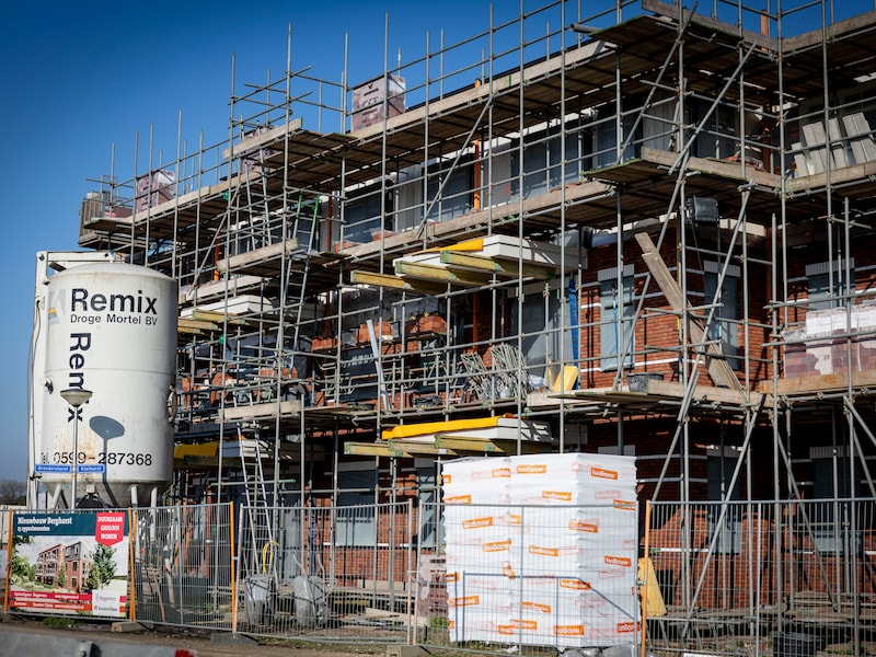 Bijna 9.300 bouwbedrijven stopten dit jaar al: bouwfederatie Embuild vraagt “krachtige impuls om woningbouw te stimuleren”