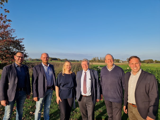 Dentergem stelt 'nieuw' schepencollege voor: nieuwkomer is ...