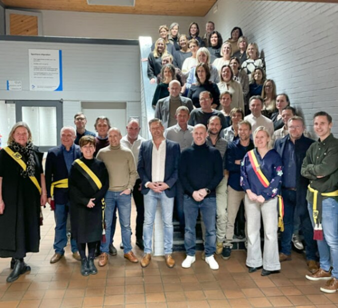 50-jarigen vieren samen hun verjaardag in Berlare.