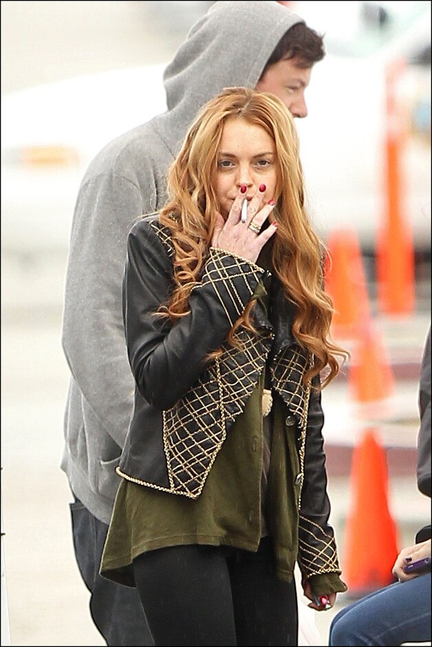 Lindsay en Cory op de set van Glee.