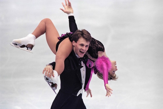 De voormalige wereldkampioenen Jevgenia Sjisjkova en Vadim Naoemov.