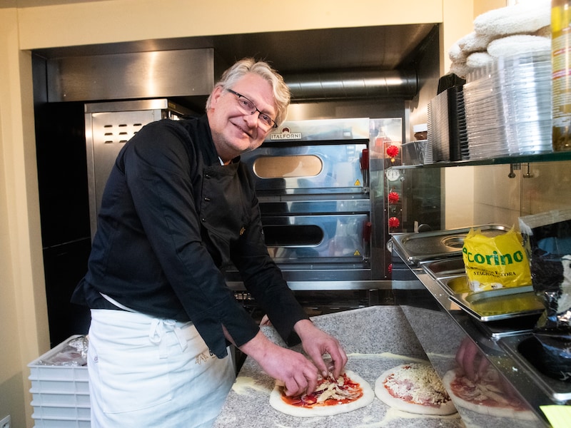 Frank (56) sluit zijn pizzabakkerij Beaucasa om gezondheidsredenen en zoekt overnemer: “Ik wil vooral dat mijn kennis niet verloren gaat”