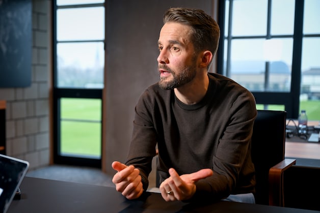 “Over het hele jaar verdient hij de Gouden Schoen”: Director of ...