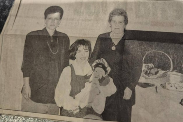 Het viergeslacht in 1995, toen ze in de lokale pers verschenen.