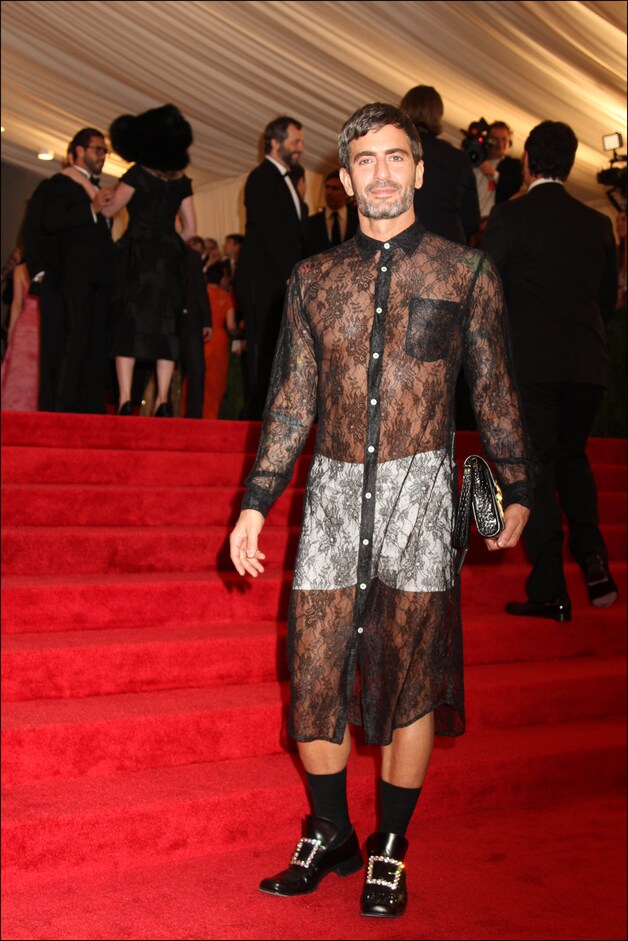 Marc Jacobs doet ook mee. Hmmm.