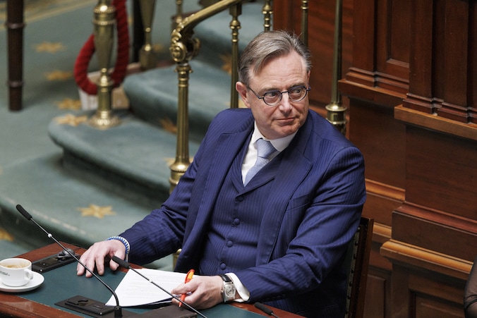 Na 2 jaar zonder job geen uitkering meer: dit betekent het paasakkoord ...
