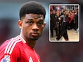 Man United-speler Amad Diallo krijgt tonnen kritiek voor gebaar tijdens tournee in Maleisië: “Het spijt me niet”