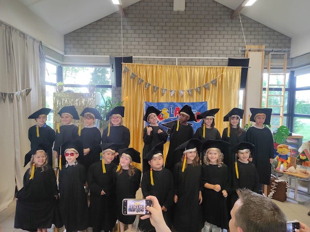 Olivia uit Houthalen studeert af als kleuter