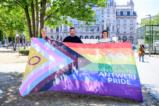 “Waken dat engagement ook ná het feest behouden wordt”: Antwerp Pride ...
