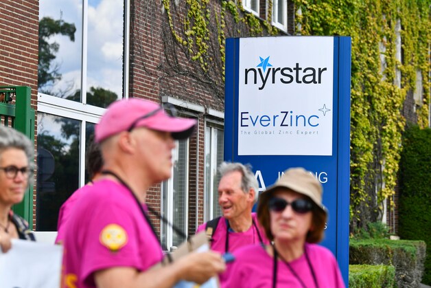 Extinction Rebellion protesteert tegen vergunning voor lozing van ...