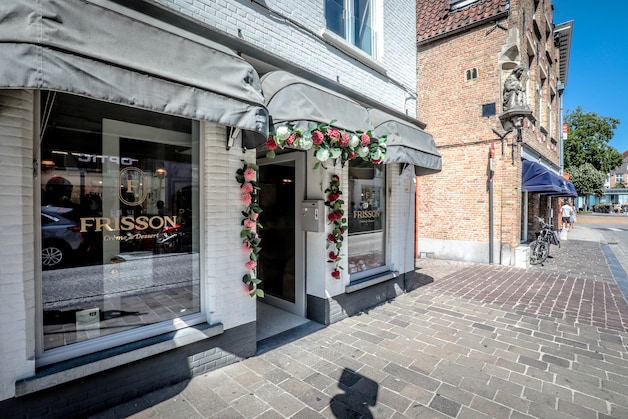 NET OPEN. Brugse Berenpoot krijgt extra dimensie in nieuw ijssalon ...