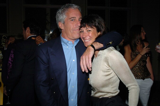 Jeffrey Epstein en Ghislaine Maxwell in 2005.