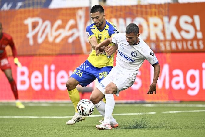 STVV-kapitein Visar Musliu bedankt Bertaccini na 3-1-zege tegen Gent ...