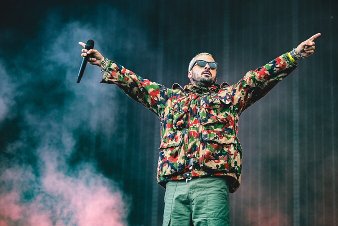 Zwangere Guy staat op zondag 28 juni 2026 op het podium van Werchter Parklife.