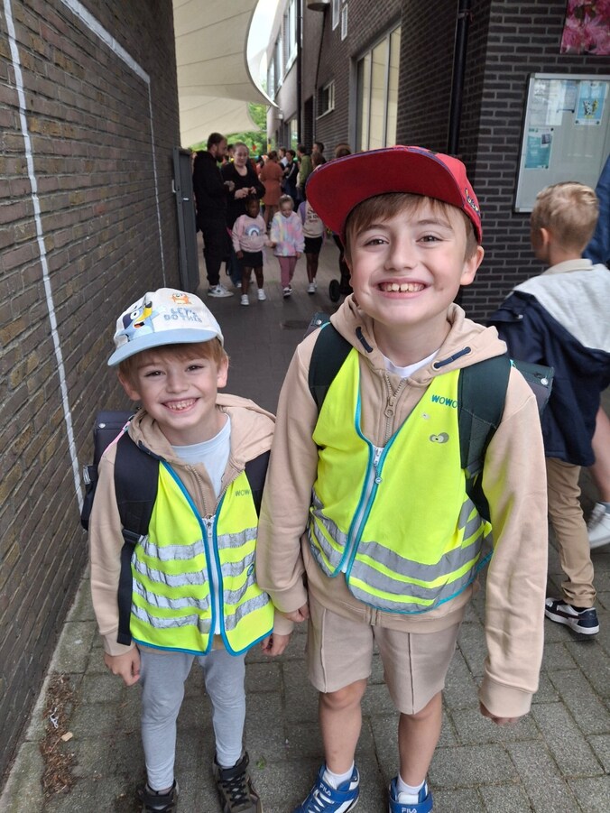 De jarige Aidan en zijn jongere broer