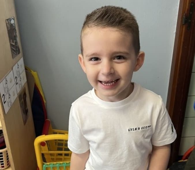 Maximiliano was blij om naar school te mogen gaan.