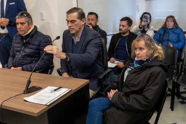 Patricia Kadgien, rechts, en haar man, Juan Carlos Cortegoso, links