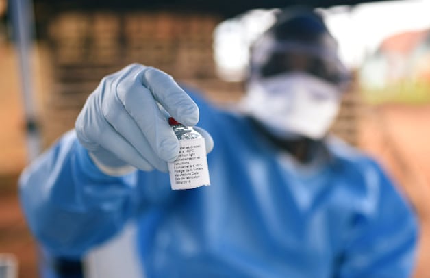 Congolese gezondheidswerker bereidt zich voor om het ebolavaccin