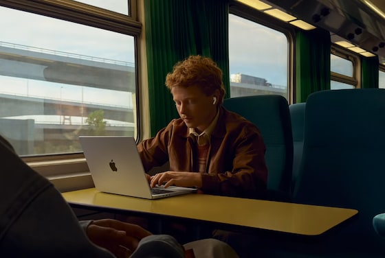 De nieuwe AirPods Pro 3 zouden ideaal moeten zijn op een luide trein.