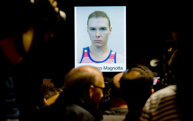 De arrestatiefoto van Magnotta.