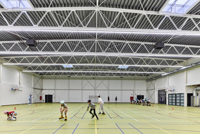 Met deze grondige renovatie is het sportcentrum Houtemveld weer helemaal klaar voor uren sportplezier.