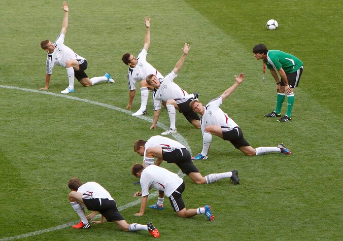 De Duitse 'Mannschaft' aan het werk op training.