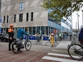 Extra controles op fietsers in Mortsel: politie focust op verlichting, gsm en rijrichting