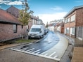 Man (79) met MUG-heli naar ziekenhuis na ongeval met wagen