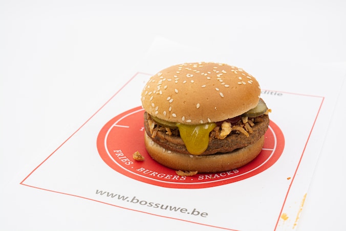 Archiefbeeld van een Bossuwé Bicky Burger.