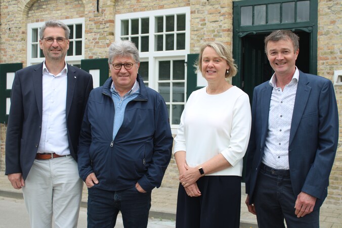 Archiefbeeld schepencollege in Lo-Reninge