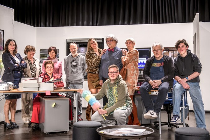 De cast van ‘Een is geen’.