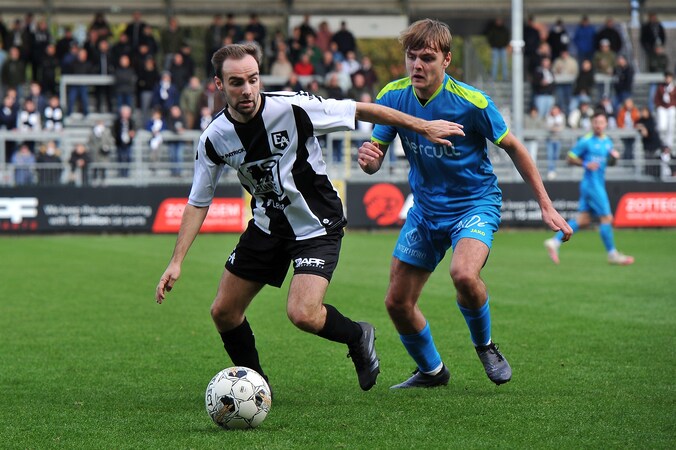 Jarne Rosschaert (Eendracht Aalst Lede) voor derby tegen Voorde ...