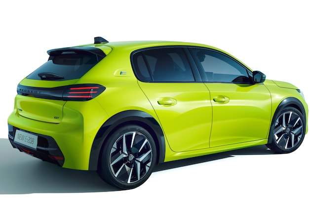 Het Hypersquare-stuur maakt zijn debuut in de nieuwe generatie van de Peugeot 208.