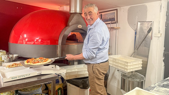 Carlo staat al bijna 30 jaar in zijn keuken.