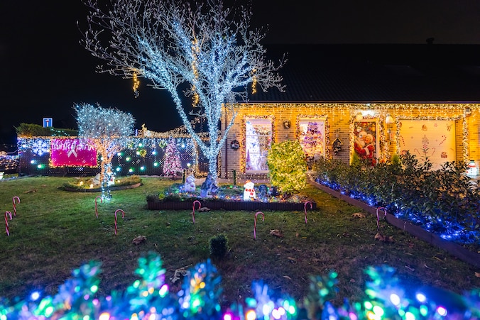Kerstsfeerhuisje in Oostakker fonkelt zoals nooit tevoren!