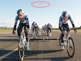 En of Remco Evenepoel sterke ploegmaats krijgt: negen renners van Red Bull-BORA-hansgrohe trekken... een vliegtuig de lucht in