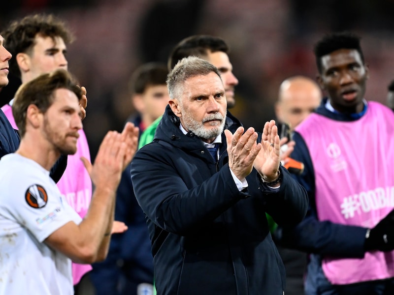 Genk-coach Thorsten Fink toont zich strijdvaardig na nederlaag tegen Midtjylland: “Ik heb wél nog de energie om dit om te draaien”