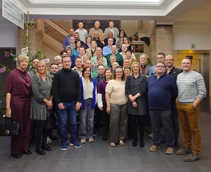 Team75 Limited Edition organiseerde op zaterdag 6 december 2025 het feest voor de 50-jarigen van Zele (1975).