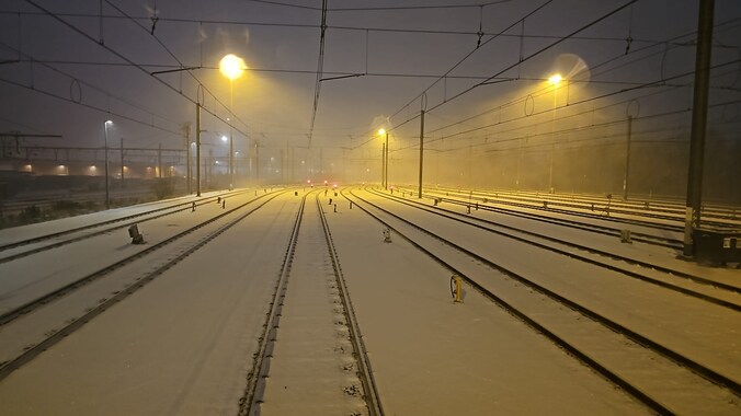 Een treinbestuurder werd verwend met een winters tafereel op de sporen in Gent.