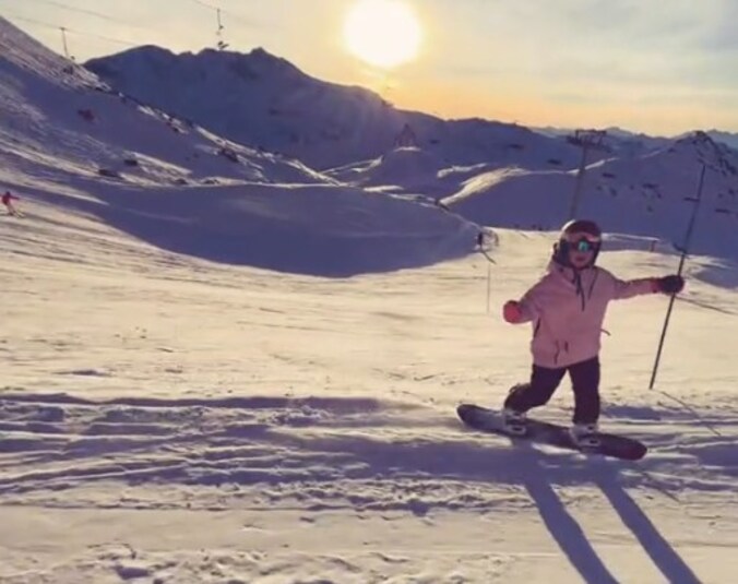 De tiener ging viraal met een TikTok-video die ze op wintervakantie maakte.