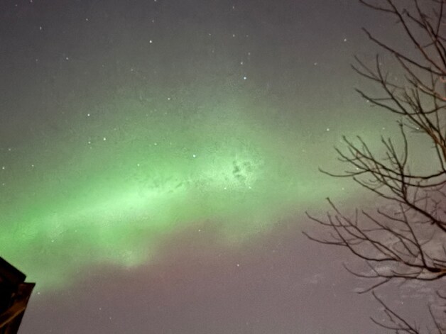 Lezers uit Genk konden de paarse kleurschakeringen van het noorderlicht vastleggen op beeld.