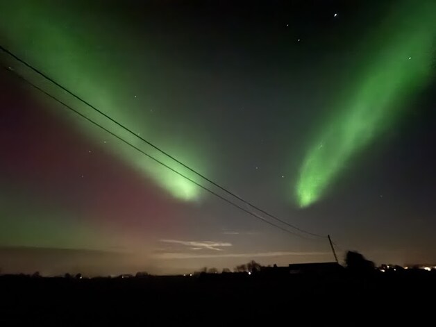 Het noorderlicht boven Pittem.
