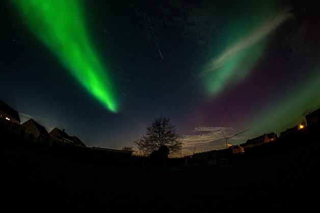 Het noorderlicht boven Lanaken.