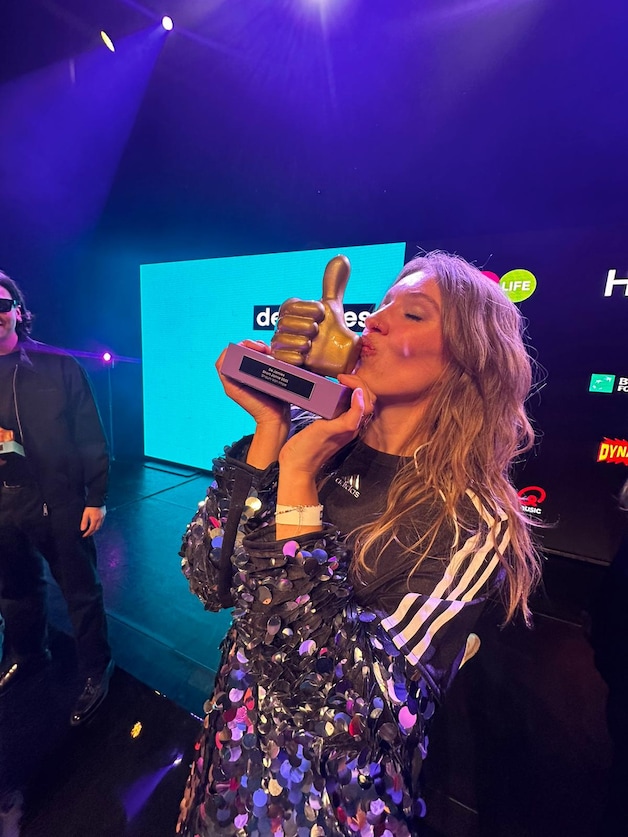 Content creator Shauni Van Impe wint award tijdens De Jamies: “Totaal ...