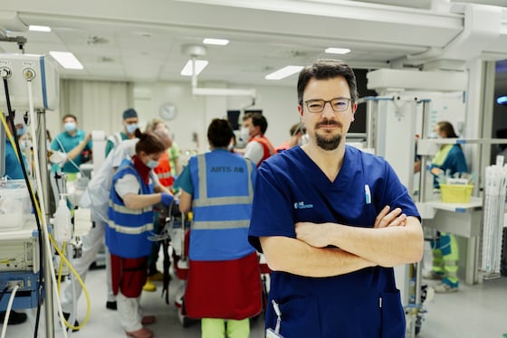 Prof. dr. Dries Helsloot, urgentiearts, diensthoofd spoedgevallen, UZ Leuven en een van de auteurs van deze tekst