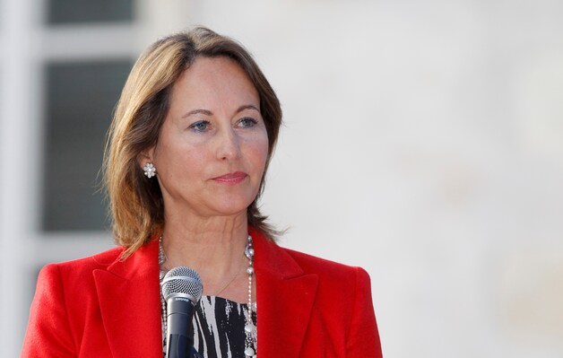 Ségolène Royal, oud-presidentskandidate en vooral ex-partner van François Hollande is niet verkozen geraakt. Zit de tweet van Valérie Trierweiler daar voor iets tussen?