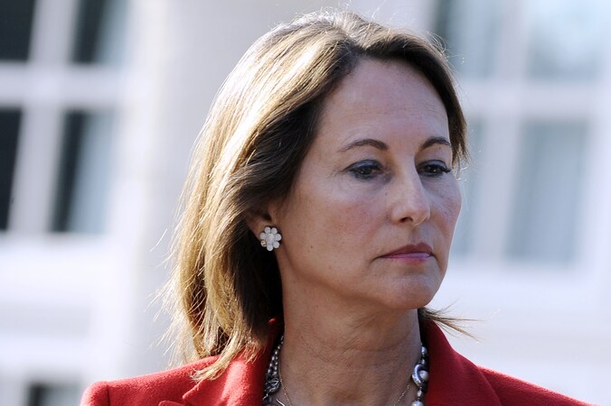 Ségolène Royal aan Di Rupo: "Ik neem me de vrijheid u aan te raden om een verbod op ontgroeningen in een wet te gieten".