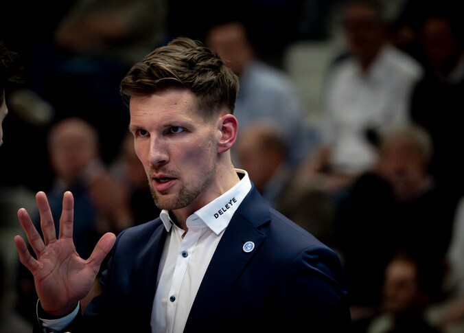 Coach Matthijs Verhanneman (Knack Roeselare): “In de slotset was het puur genieten vanaf de zijlijn.”