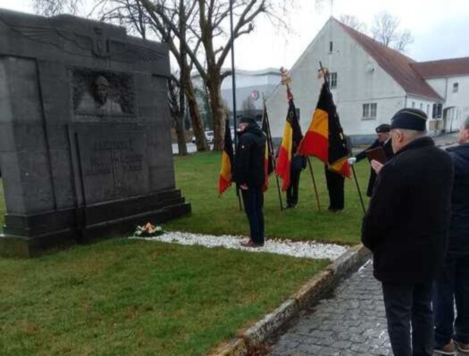 De Koninklijke Gewezen Wapenbroeders herdenken Albert I op zijn sterfdatum.
