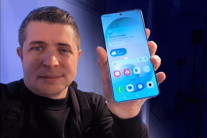 De nieuwe Samsung kan je héle scherm onzichtbaar maken voor omstanders, of slechts bepaalde delen. 
